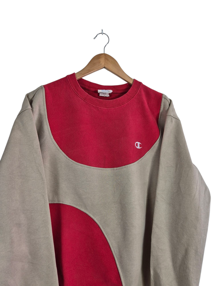 Champion chest logo sweater maat L