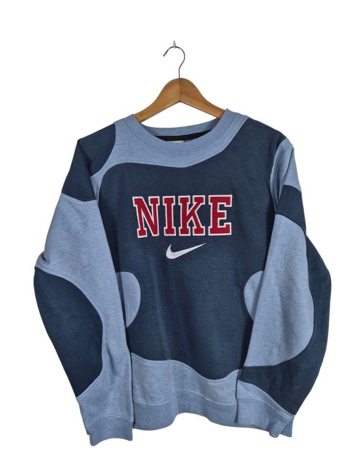 Nike 90s spell out sweater maat M