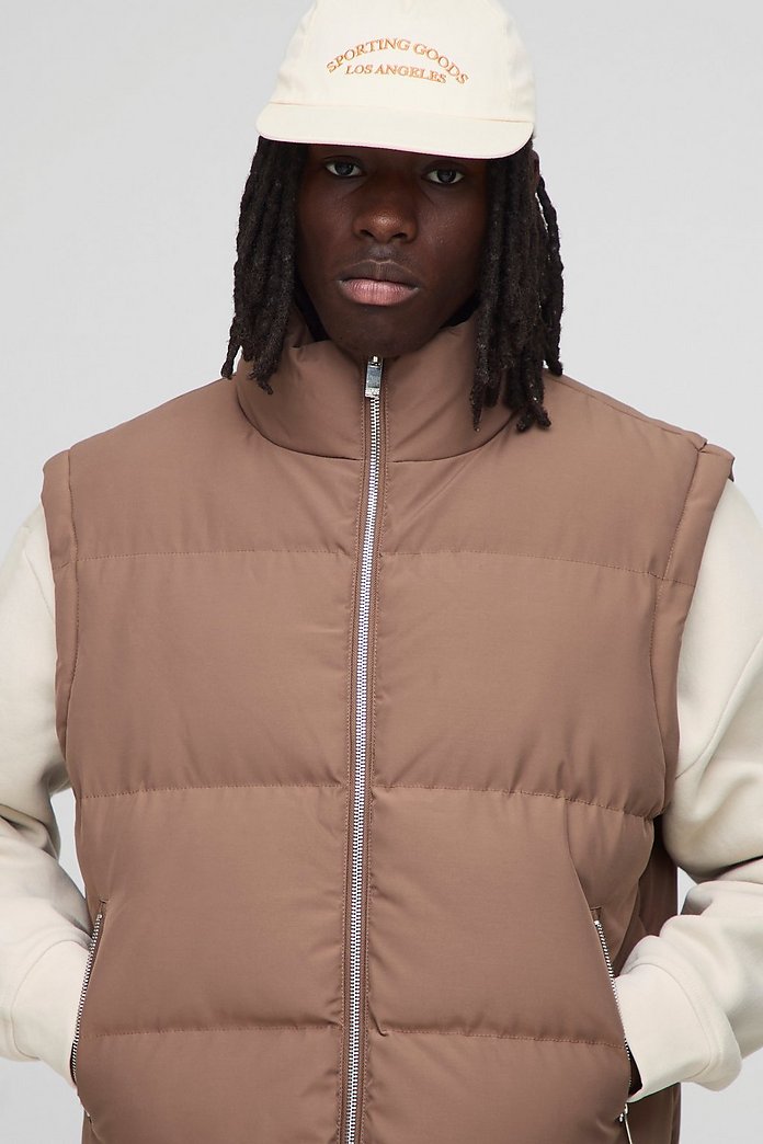Man Boxy Fit Funnel Neck Puffer Gilet