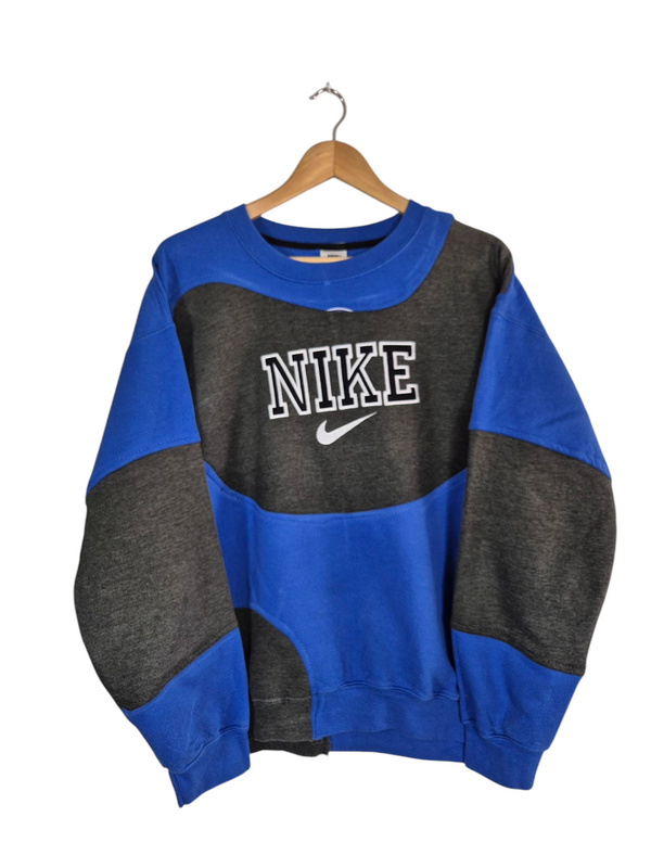 nike spell out sweater maat XL