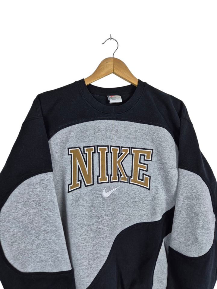 Nike 90s spell out sweater maat M