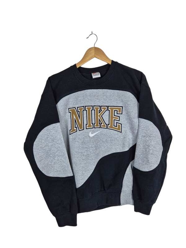 Nike 90s spell out sweater maat M
