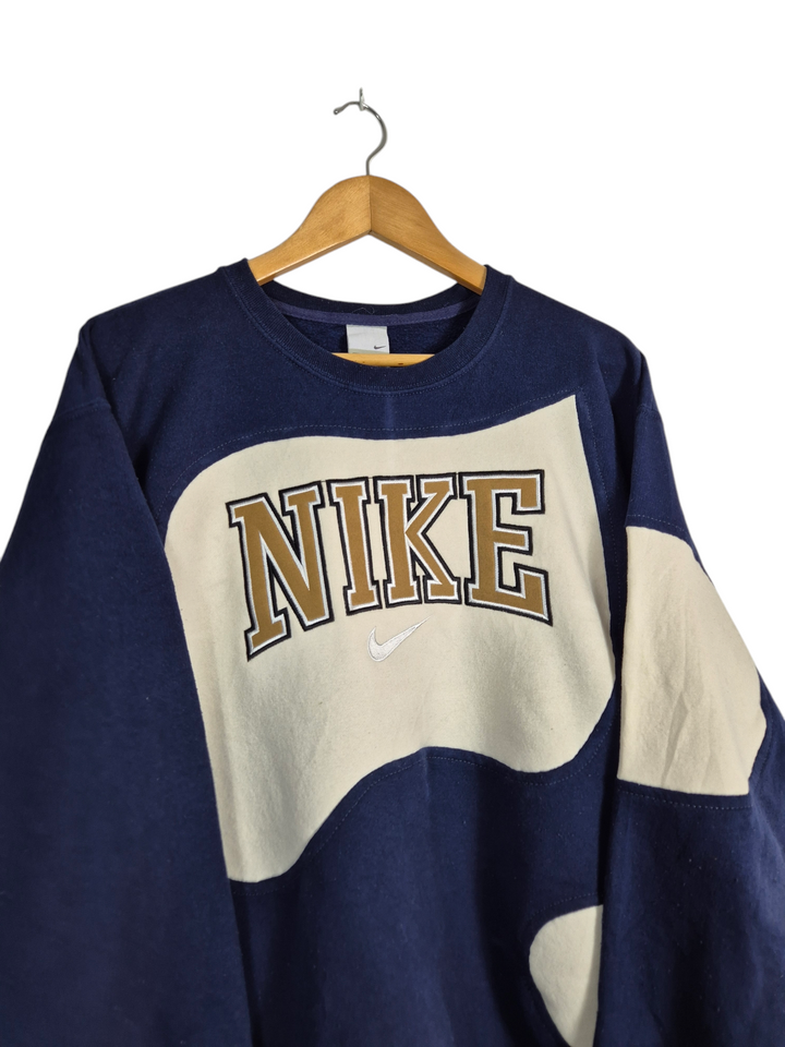 Nike spell out sweater maat M