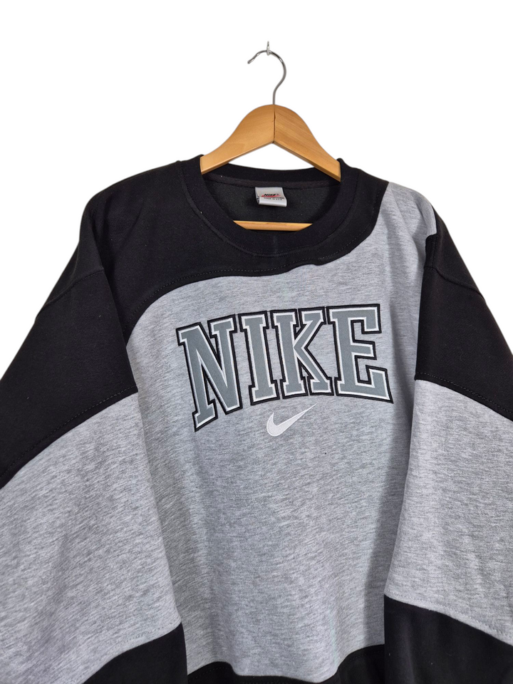 Nike spell out sweater maat XL
