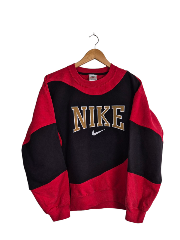 Nike spell out sweater maat M
