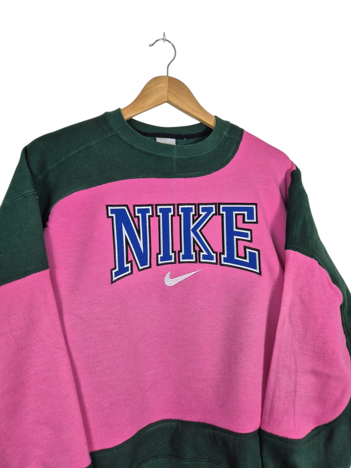 Nike spell out sweater maat S