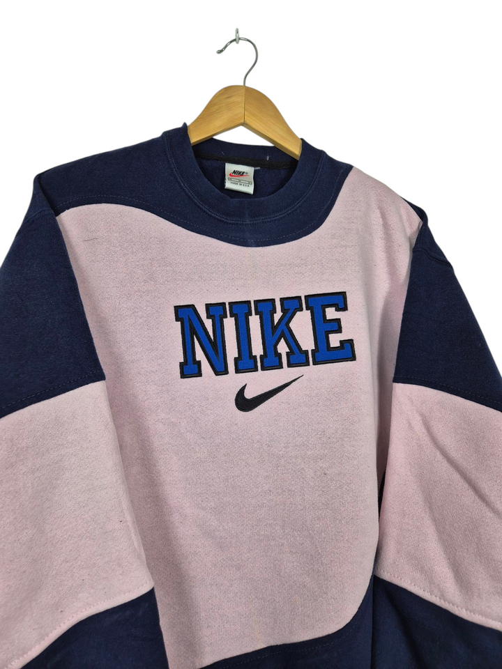 Nike 90s spell out sweater maat M