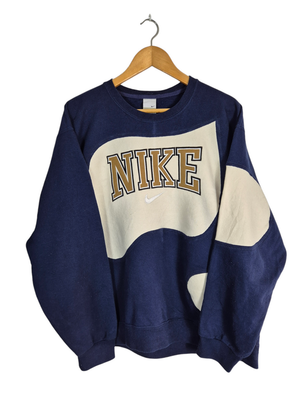 Nike spell out sweater maat M
